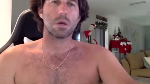 TravisKenn online show from December 1, 2025, 7:30 pm