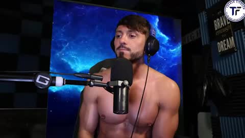 Snapshot of travonidas chatting on May 1, 2026, 1:54 am Greek God online show from May 1, 2026, 1:54 am