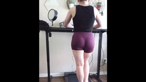 treadmillprincess online show from June 27, 2026, 9:09 pm