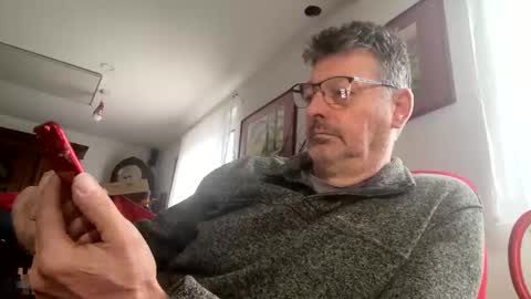 Snapshot of trebgeis1 chatting on February 27, 2025, 7:12 am trebgeis1 online show from February 27, 2025, 7:12 am