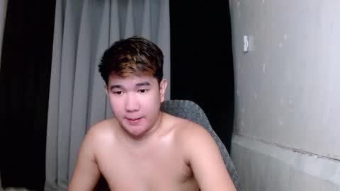 trebz_01 online show from May 31, 2026, 6:42 am