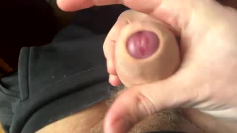 Snapshot of tree553 chatting on March 11, 2025, 3:45 pm tree553 online show from March 11, 2025, 3:45 pm