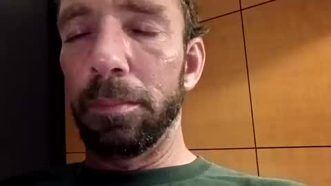 Snapshot of treedude303720 chatting on October 12, 2025, 3:27 am treedude303720 online show from October 12, 2025, 3:27 am