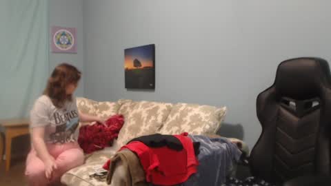 TreeJeanne online show from January 4, 2025, 5:05 pm