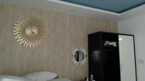 Snapshot of treezyny chatting on December 27, 2024, 3:09 am Sarah And Jon online show from December 27, 2024, 3:09 am