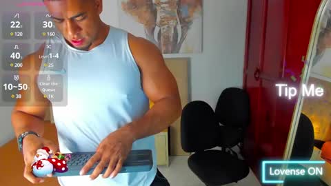 Snapshot of trevor_vinc chatting on February 18, 2025, 1:33 pm trevor online show from February 18, 2025, 1:33 pm