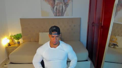 Snapshot of trevor_vinc chatting on October 4, 2025, 12:47 pm trevor online show from October 4, 2025, 12:47 pm