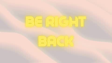 triana_crimson online show from March 1, 2026, 4:03 am