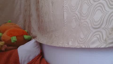 Snapshot of tricky_nymph chatting on November 19, 2025, 6:41 pm Cassie online show from November 19, 2025, 6:41 pm