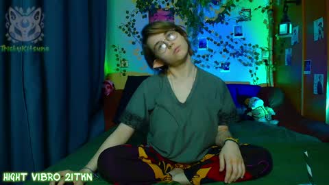 Snapshot of trickykitsune chatting on May 11, 2026, 4:04 pm trickykitsune online show from May 11, 2026, 4:04 pm