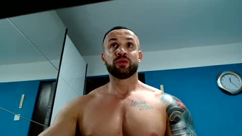 Snapshot of tridentmuscles chatting on February 3, 2025, 10:21 pm tridentmuscles online show from February 3, 2025, 10:21 pm