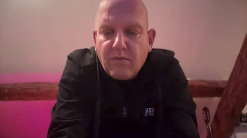 Snapshot of tritonspace chatting on September 19, 2025, 2:13 am Triton online show from September 19, 2025, 2:13 am