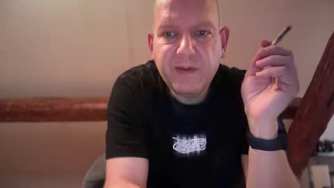 Snapshot of tritonspace chatting on September 21, 2025, 3:57 pm Triton online show from September 21, 2025, 3:57 pm