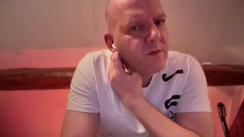 Triton online show from February 25, 2026, 4:11 am