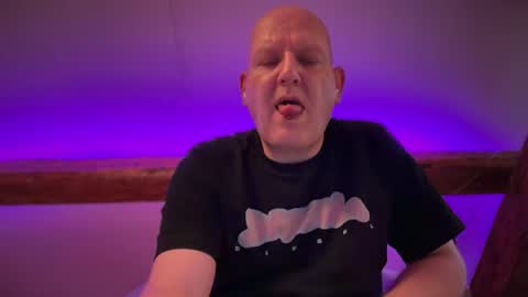 Triton online show from April 23, 2026, 3:47 pm