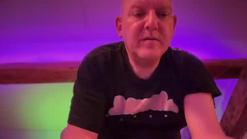 Triton online show from April 24, 2026, 3:53 am