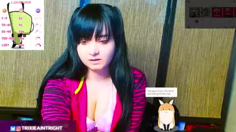 Snapshot of trixiedoescamcam chatting on October 20, 2025, 9:48 pm trixiedoescamcam online show from October 20, 2025, 9:48 pm