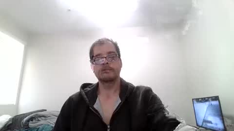 Snapshot of trod1975 chatting on November 11, 2025, 8:42 pm trod1975 online show from November 11, 2025, 8:42 pm