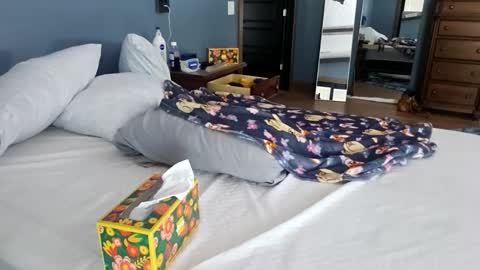 trojanswingers online show from April 22, 2026, 4:41 pm