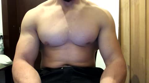 Troncq online show from March 18, 2026, 7:50 pm