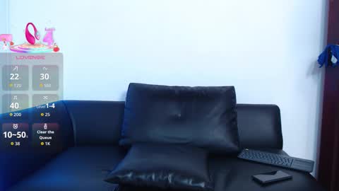 Snapshot of troy_lee1 chatting on October 12, 2025, 4:17 pm online show from October 12, 2025, 4:17 pm