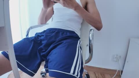 Snapshot of troyeros chatting on April 9, 2026, 10:42 am Troy online show from April 9, 2026, 10:42 am