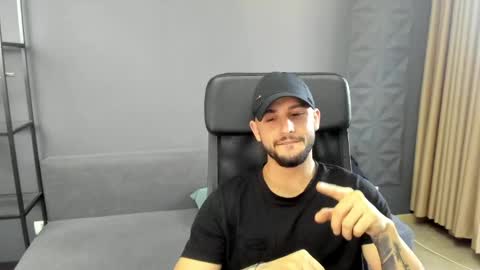 Snapshot of troywade chatting on June 9, 2026, 4:13 am TroyWade online show from June 9, 2026, 4:13 am
