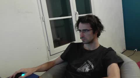 trucdeoufouf online show from January 17, 2025, 9:17 pm