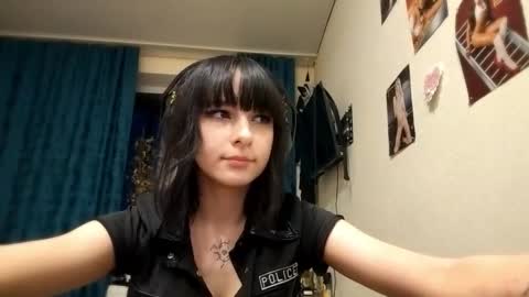 Snapshot of trudymersereau chatting on February 27, 2026, 3:45 pm Poly online show from February 27, 2026, 3:45 pm