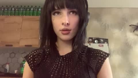 Snapshot of trudymersereau chatting on March 16, 2026, 12:20 pm Poly online show from March 16, 2026, 12:20 pm