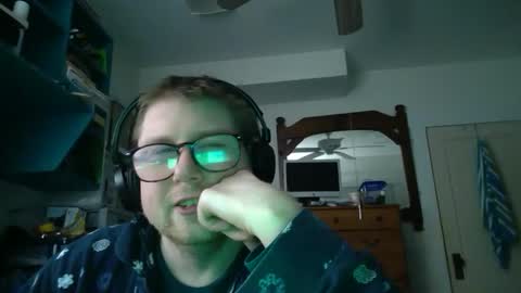 HandicappedLaugher online show from December 6, 2024, 2:24 am