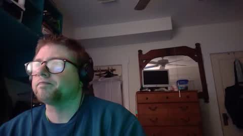 Snapshot of true_manofworth chatting on January 1, 2025, 5:43 am HandicappedLaugher online show from January 1, 2025, 5:43 am