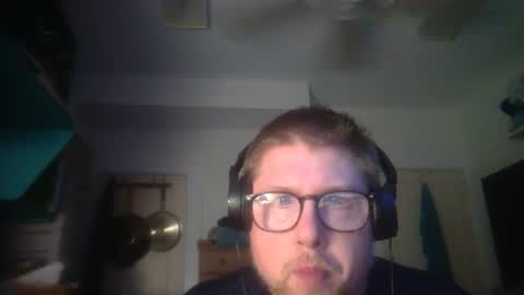 Snapshot of true_manofworth chatting on October 6, 2025, 3:15 am HandicappedLaugher online show from October 6, 2025, 3:15 am