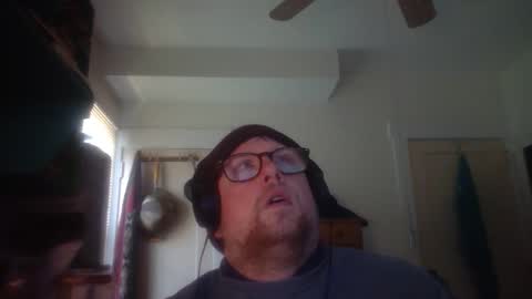 Snapshot of true_manofworth chatting on October 17, 2025, 6:32 pm HandicappedLaugher online show from October 17, 2025, 6:32 pm