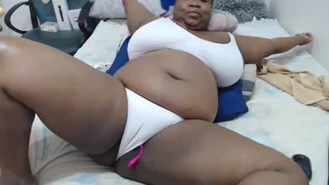 Snapshot of truebella30 chatting on January 28, 2025, 6:38 am TrueBella30 online show from January 28, 2025, 6:38 am