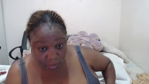 Snapshot of truebella30 chatting on February 24, 2025, 12:37 pm TrueBella30 online show from February 24, 2025, 12:37 pm