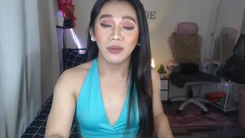 Snapshot of ts_jadexxx chatting on February 21, 2025, 12:05 am Jade online show from February 21, 2025, 12:05 am