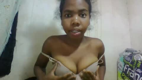 Snapshot of tsaralaza chatting on September 28, 2025, 6:19 am tsaralaza online show from September 28, 2025, 6:19 am