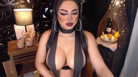 Snapshot of tsdarkdevon chatting on January 14, 2025, 1:15 am tsdarkdevon online show from January 14, 2025, 1:15 am