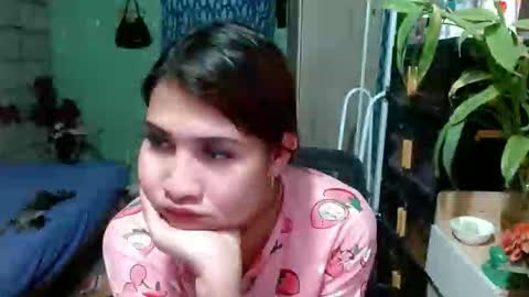 SHENA  online show from February 3, 2026, 6:22 am