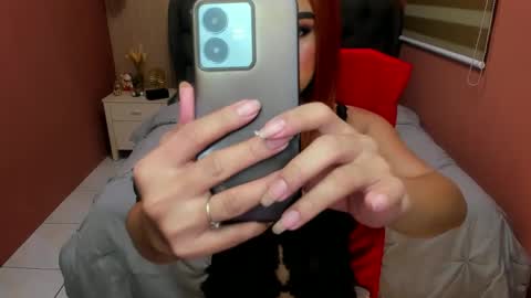 Snapshot of tshugescock chatting on February 8, 2025, 1:54 pm SEDUCTIVEmistresCUMS online show from February 8, 2025, 1:54 pm