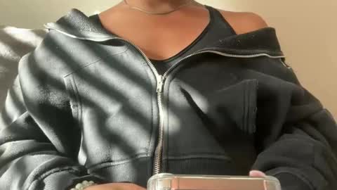 tsj777 online show from November 18, 2025, 8:13 pm