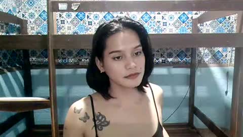 tslatinazandra online show from October 9, 2025, 2:59 pm