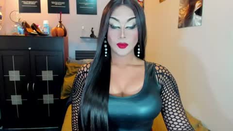 Nicoleeee online show from July 1, 2026, 9:14 pm