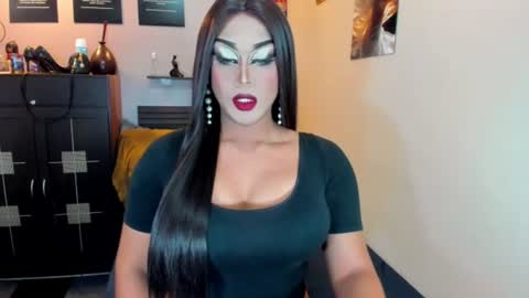 Nicoleeee online show from August 1, 2026, 8:19 pm