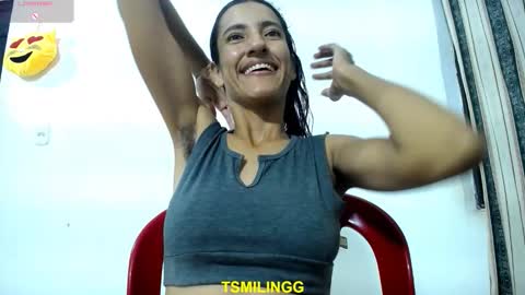 Snapshot of tsmilingg chatting on November 3, 2025, 9:48 pm Dulce online show from November 3, 2025, 9:48 pm