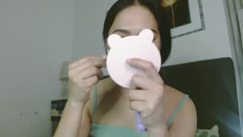 Bella Ratbu online show from January 20, 2025, 3:39 pm