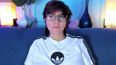 Snapshot of tsuki_maru chatting on March 31, 2026, 8:09 pm Maru online show from March 31, 2026, 8:09 pm