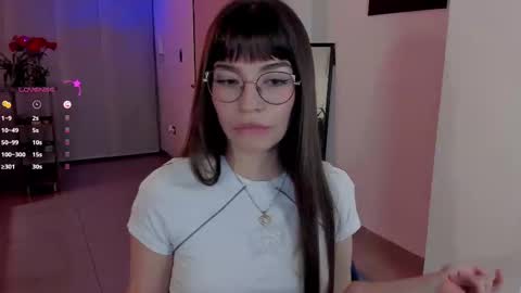 Tsuky online show from February 19, 2025, 2:33 am