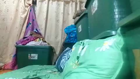 Mae online show from April 10, 2026, 9:52 pm